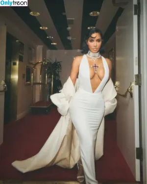 Kim Kardashian / KimKardashian / kim_kardashian nude photo #4588