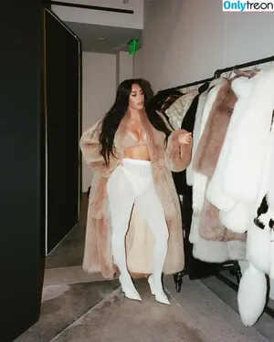 Kim Kardashian / KimKardashian / kim_kardashian nude photo #4625