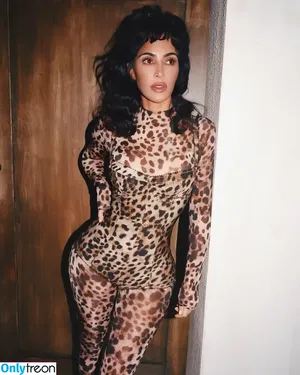 Kim Kardashian / KimKardashian / kim_kardashian nude photo #4651
