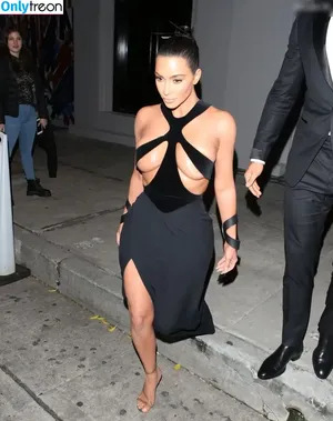 Kim Kardashian / KimKardashian / kim_kardashian nude photo #4686