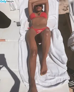 Kim Kardashian / KimKardashian / kim_kardashian nude photo #4688