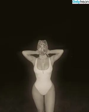 Kim Kardashian / KimKardashian / kim_kardashian nude photo #4870