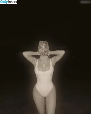Kim Kardashian / KimKardashian / kim_kardashian nude photo #4876
