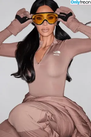 Kim Kardashian / KimKardashian / kim_kardashian nude photo #4884