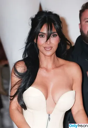 Kim Kardashian / KimKardashian / kim_kardashian nude photo #4888