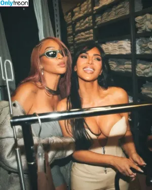 Kim Kardashian / KimKardashian / kim_kardashian nude photo #4896
