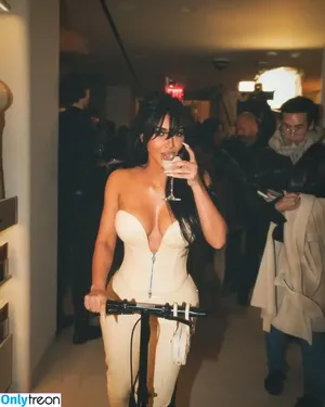 Kim Kardashian / KimKardashian / kim_kardashian nude photo #4903