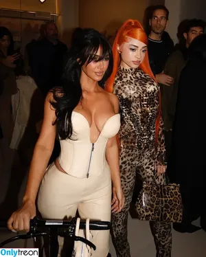Kim Kardashian / KimKardashian / kim_kardashian nude photo #4930
