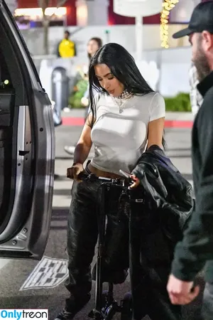 Kim Kardashian / KimKardashian / kim_kardashian nude photo #4970