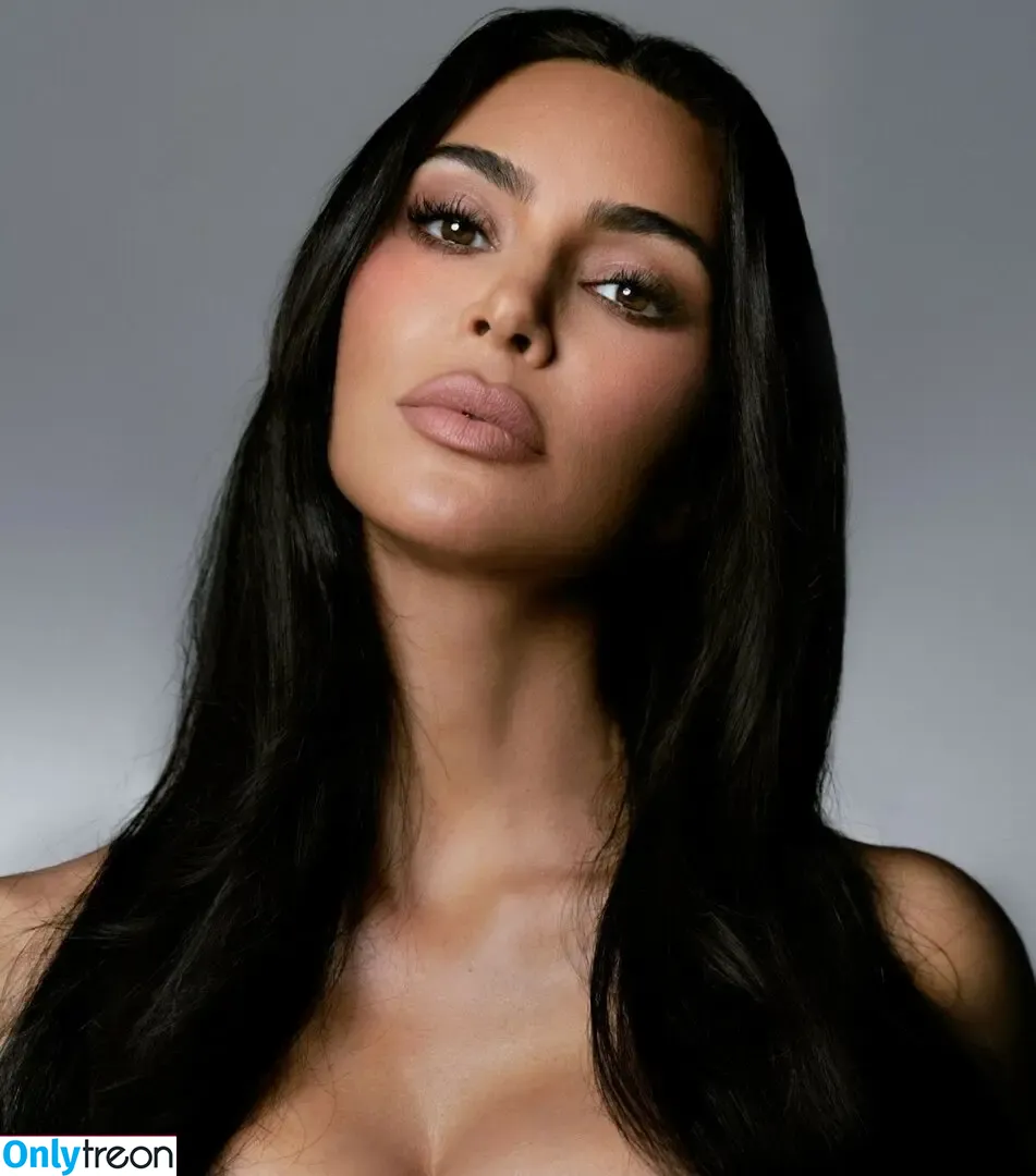Kim Kardashian nude photo #4036 (KimKardashian / kim_kardashian)