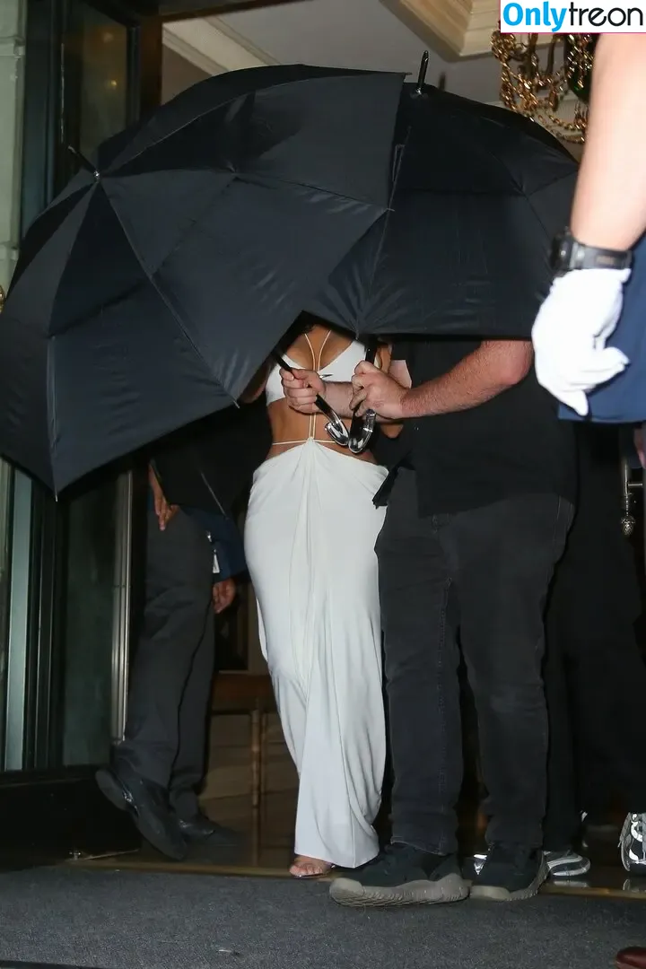 Kim Kardashian nude photo #4139 (KimKardashian / kim_kardashian)