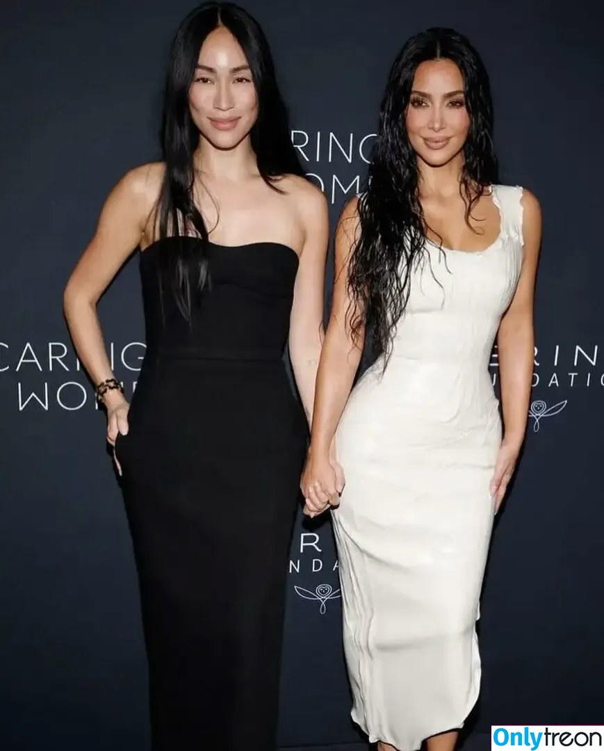 Kim Kardashian nude photo #4226 (KimKardashian / kim_kardashian)