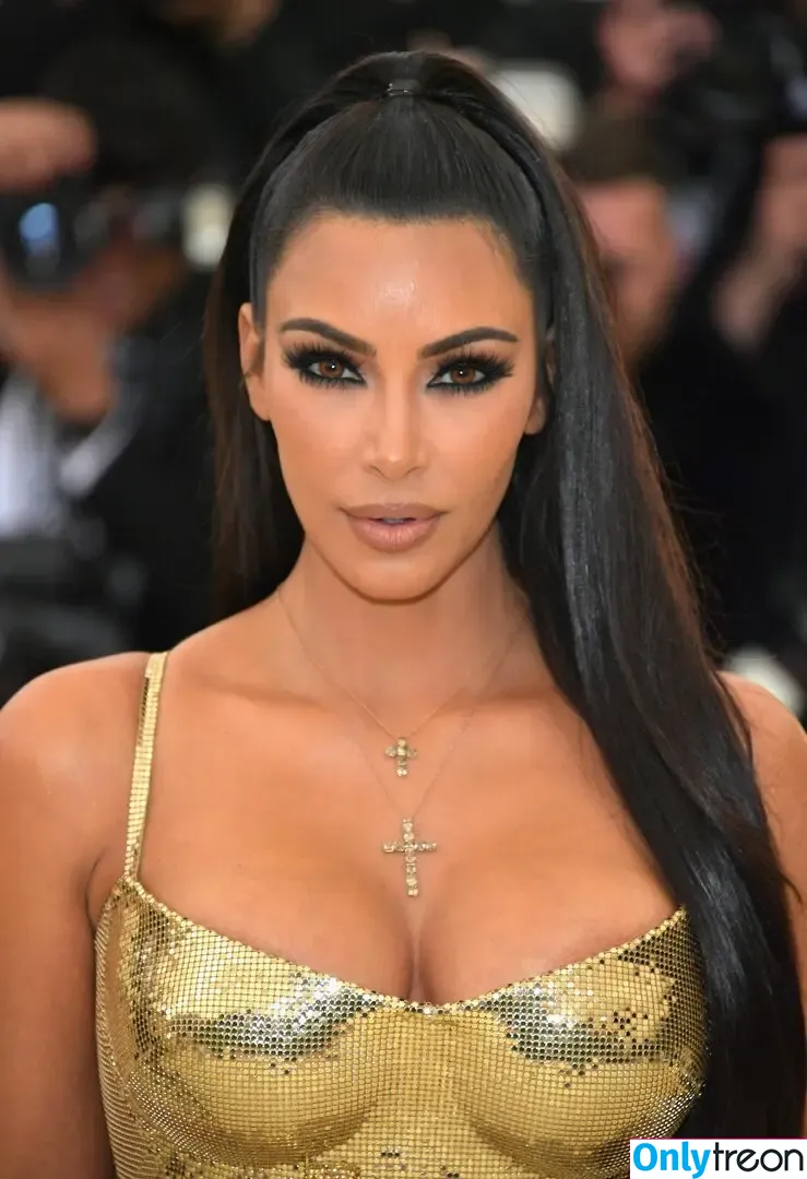 Kim Kardashian nude photo #4334 (KimKardashian / kim_kardashian)
