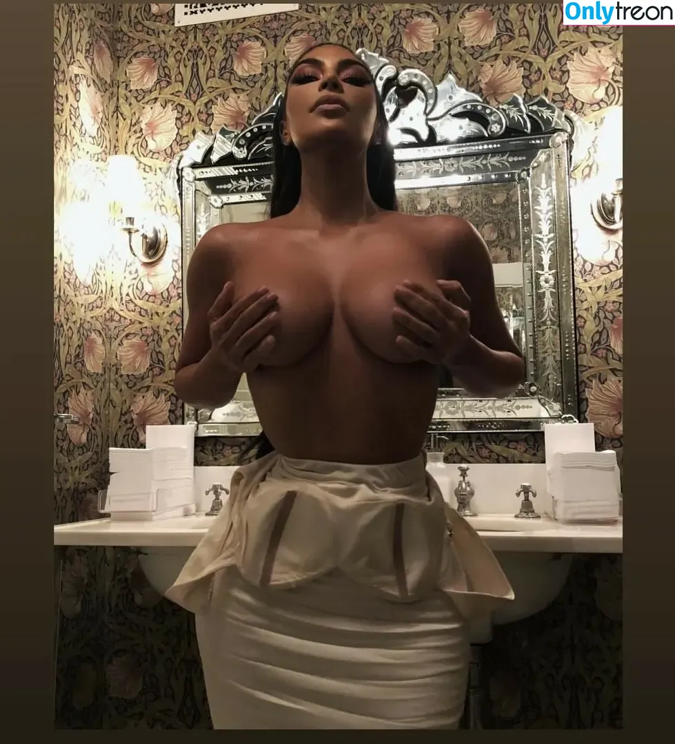 Kim Kardashian nude photo #4458 (KimKardashian / kim_kardashian)