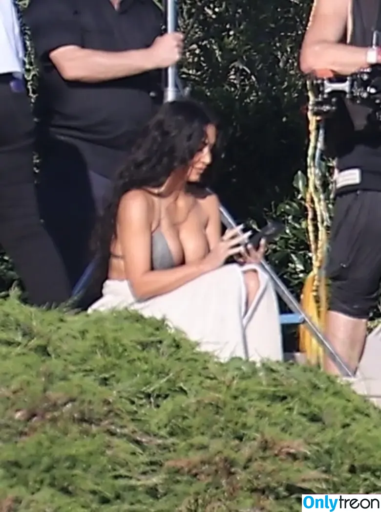 Kim Kardashian nude photo #4500 (KimKardashian / kim_kardashian)