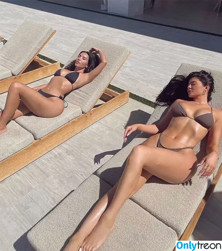 Kim Kardashian nude photo #4525 (KimKardashian / kim_kardashian)