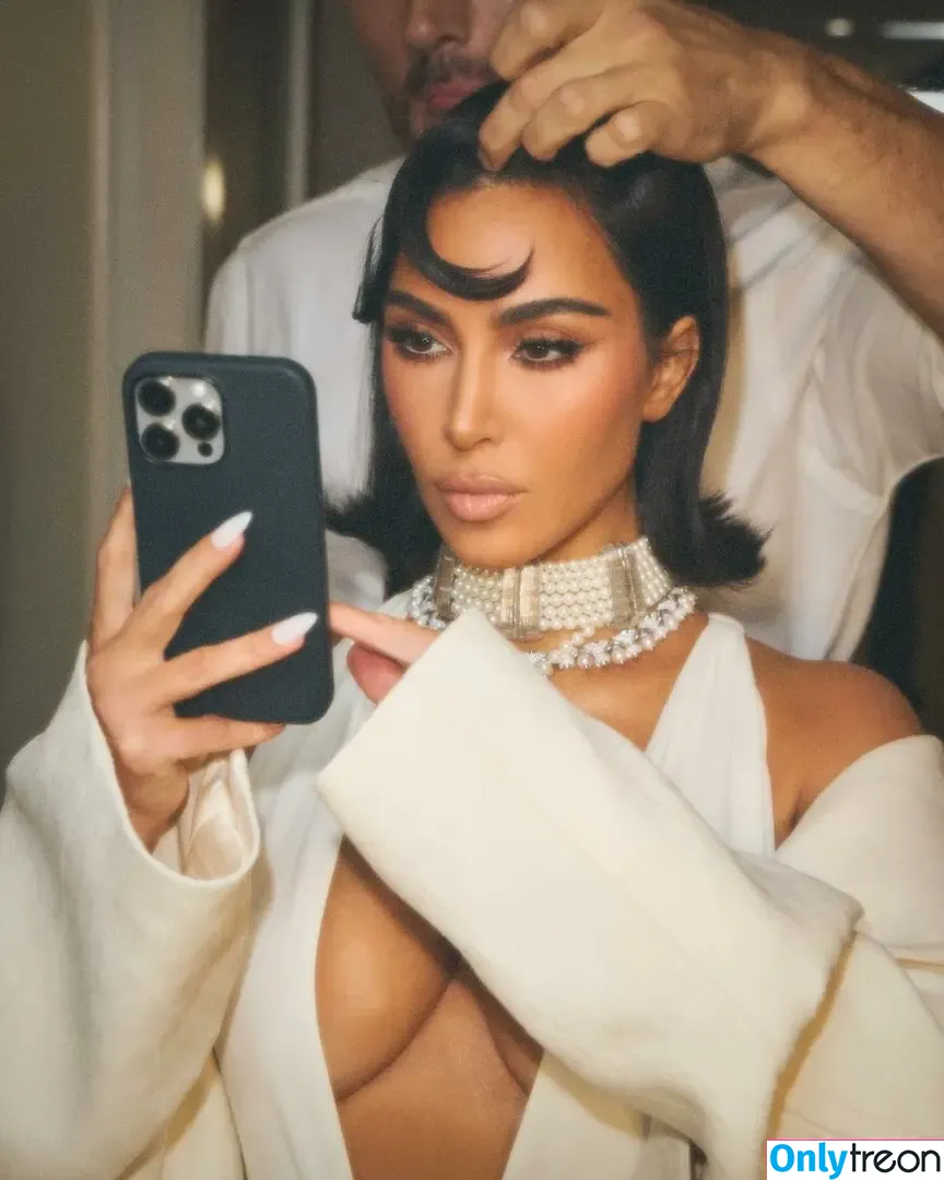 Kim Kardashian nude photo #4587 (KimKardashian / kim_kardashian)