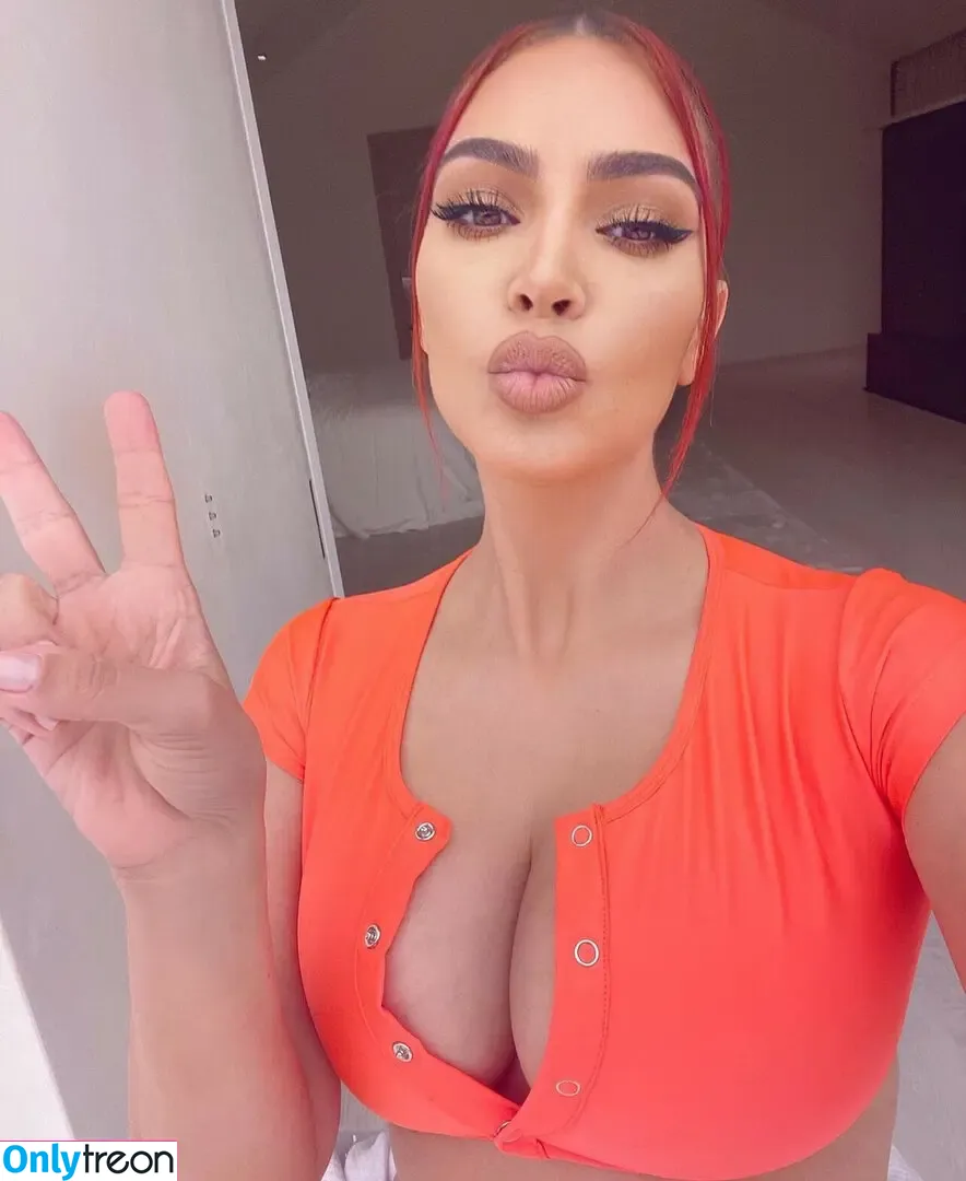 Kim Kardashian nude photo #4826 (KimKardashian / kim_kardashian)