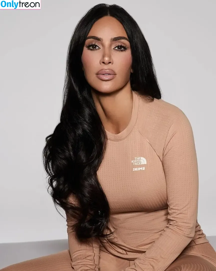 Kim Kardashian nude photo #4874 (KimKardashian / kim_kardashian)