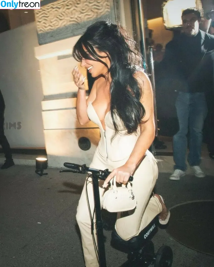 Kim Kardashian nude photo #4900 (KimKardashian / kim_kardashian)