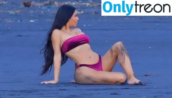 Kim Kardashian nude photo #4952 (KimKardashian / kim_kardashian)
