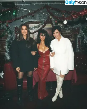 Kim Kardashian / KimKardashian / kim_kardashian nude photo #5007
