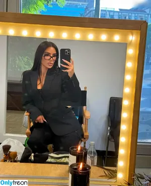 Kim Kardashian / KimKardashian / kim_kardashian nude photo #5055