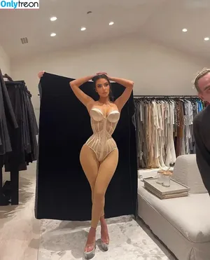 Kim Kardashian / KimKardashian / kim_kardashian nude photo #5056