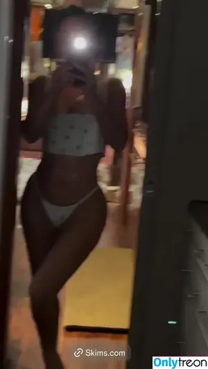 Kim Kardashian / KimKardashian / kim_kardashian nude photo #5088