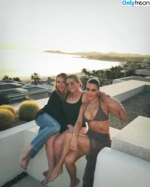 Kim Kardashian / KimKardashian / kim_kardashian nude photo #5097