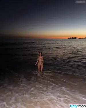 Kim Kardashian / KimKardashian / kim_kardashian nude photo #5108