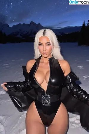 Kim Kardashian / KimKardashian / kim_kardashian nude photo #5122