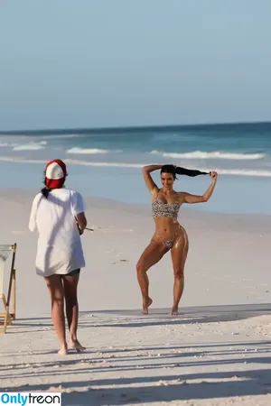 Kim Kardashian / KimKardashian / kim_kardashian nude photo #5277