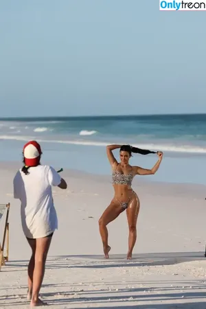 Kim Kardashian / KimKardashian / kim_kardashian nude photo #5278
