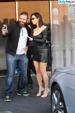 Kim Kardashian / KimKardashian / kim_kardashian nude photo #5321