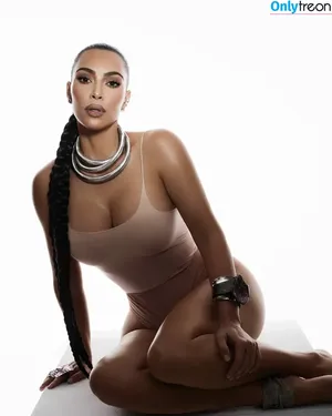 Kim Kardashian / KimKardashian / kim_kardashian nude photo #5403