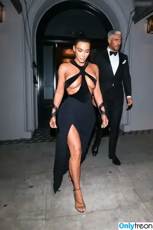 Kim Kardashian / KimKardashian / kimkadarshian nude photo #5705