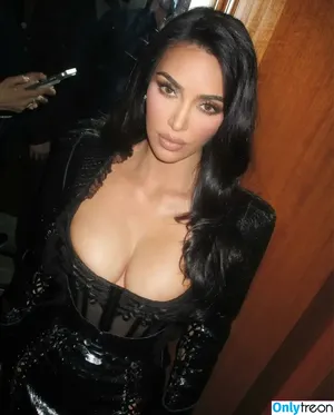 Kim Kardashian / KimKardashian / kimkadarshian nude photo #5780