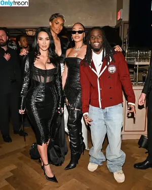 Kim Kardashian / KimKardashian / kimkadarshian nude photo #5789