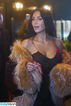 Kim Kardashian / KimKardashian / kimkadarshian nude photo #5818