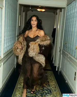 Kim Kardashian / KimKardashian / kimkadarshian nude photo #5825