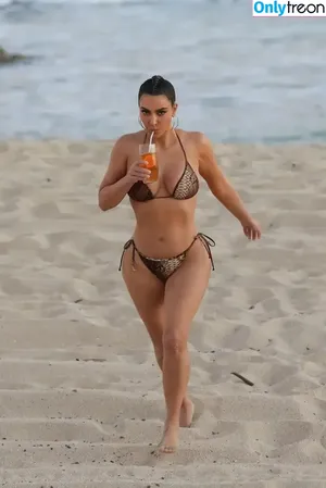 Kim Kardashian / KimKardashian / kimkadarshian nude photo #5896