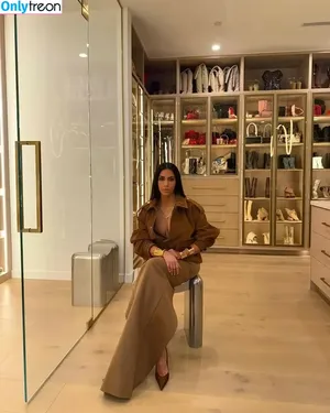 Kim Kardashian / KimKardashian / kimkadarshian nude photo #5926