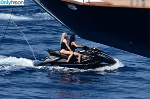 Kim Kardashian / KimKardashian / kimkadarshian nude photo #5959