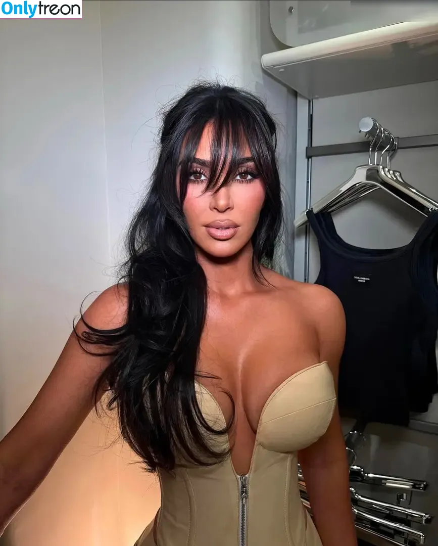 Kim Kardashian nude photo #5054 (KimKardashian / kim_kardashian)