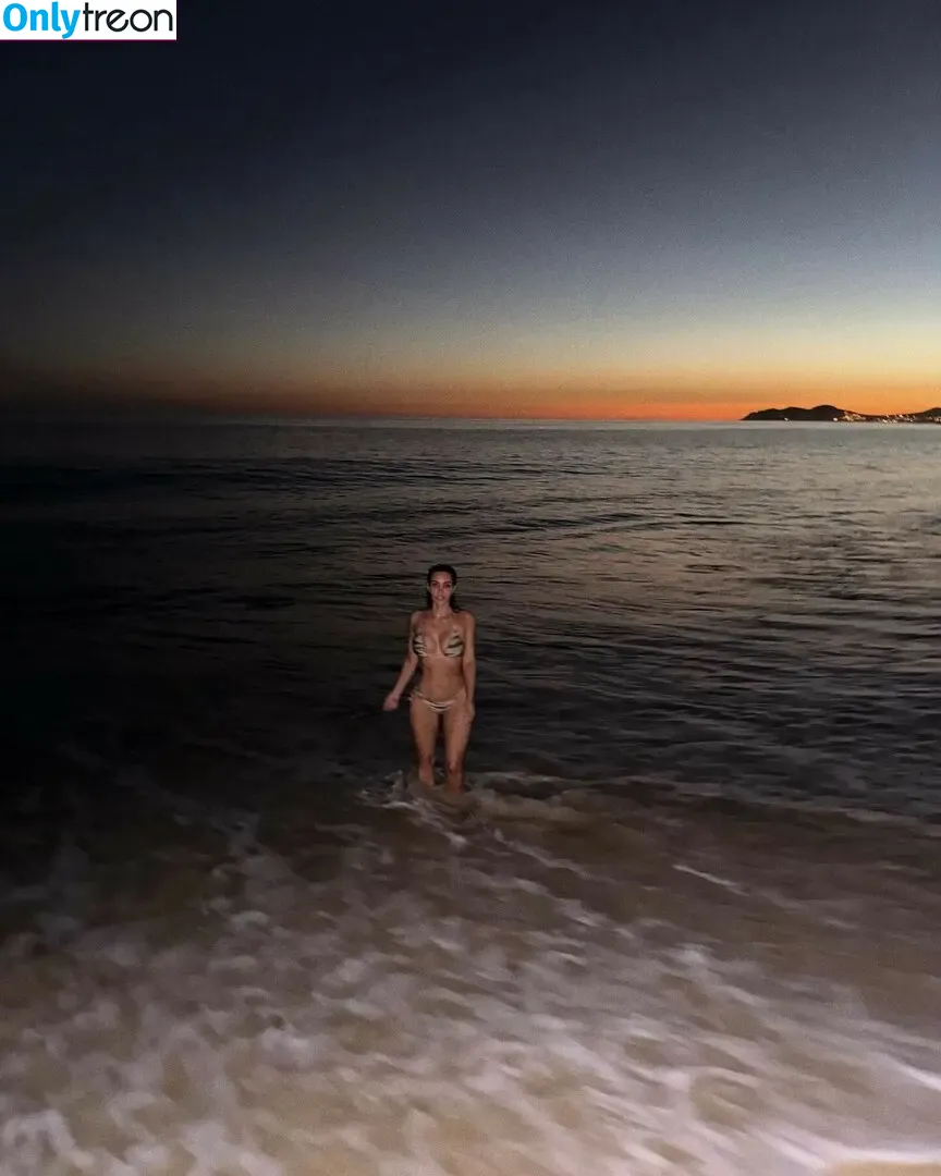 Kim Kardashian nude photo #5100 (KimKardashian / kim_kardashian)
