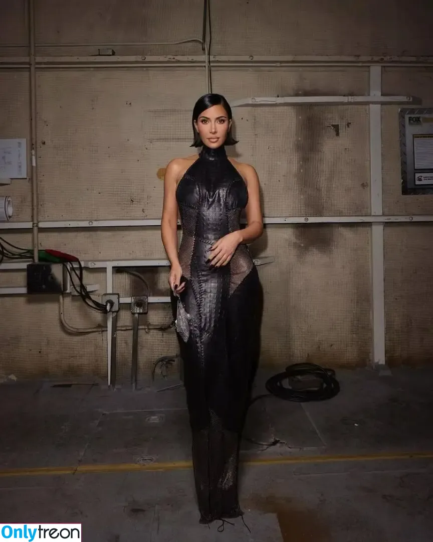 Kim Kardashian nude photo #5167 (KimKardashian / kim_kardashian)