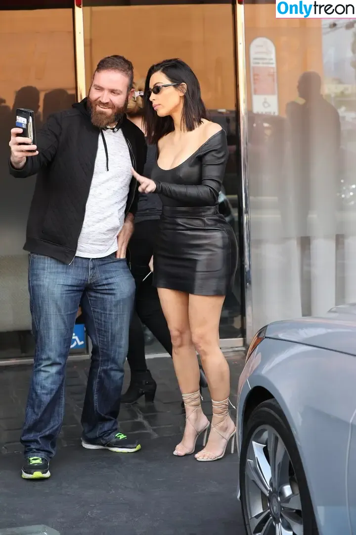 Kim Kardashian nude photo #5321 (KimKardashian / kim_kardashian)