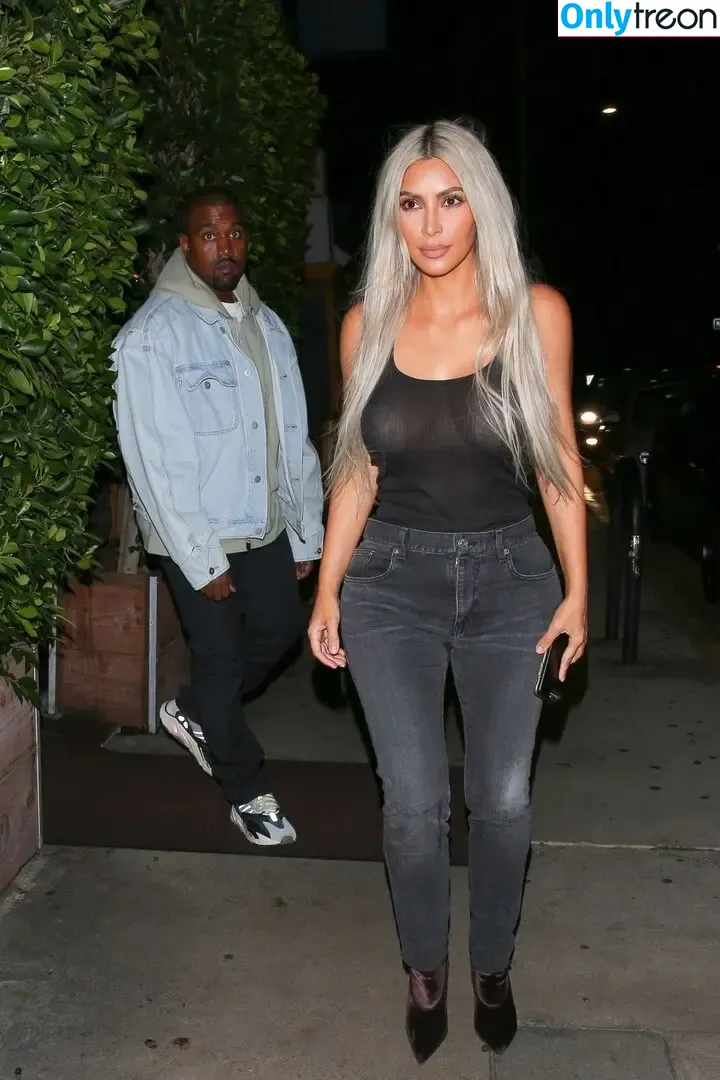 Kim Kardashian nude photo #5360 (KimKardashian / kim_kardashian)