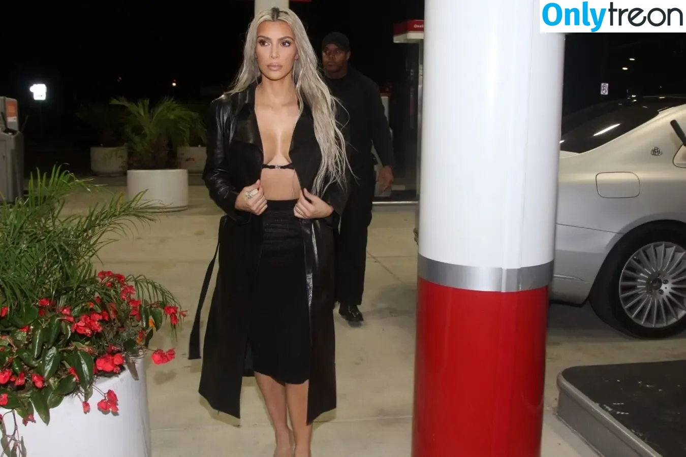 Kim Kardashian nude photo #5363 (KimKardashian / kim_kardashian)